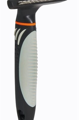 Trixie vacht ontklitter langhaar